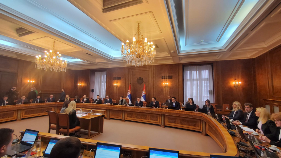 STIŽU VELIKE BENEFICIJE ZA PENZIONERE! Vlada Srbije donela preporuke!