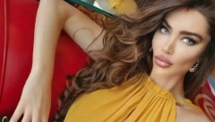 EVO KAKO JE SORAJA IZGLEDALA NEKOLIKO DANA PRED POROĐAJ Starleta obukla minić ne mareći za minus, A DANE JE PROVODILA SA OVOM OSOBOM (FOTO)