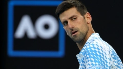 NOLE U KLINČU SA SUDIJOM Đoković poludeo zbog peškira, sve mu je sasuo u lice