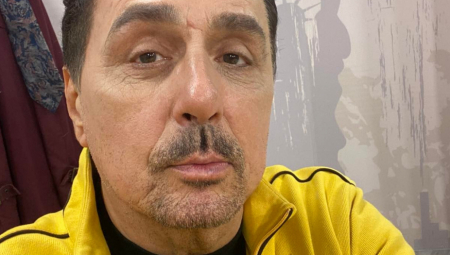 KEBU HEJTERI URNIŠU NA MREŽAMA Povezuju ga sa afterima i nedozvoljenim supstancama, pevač u šoku