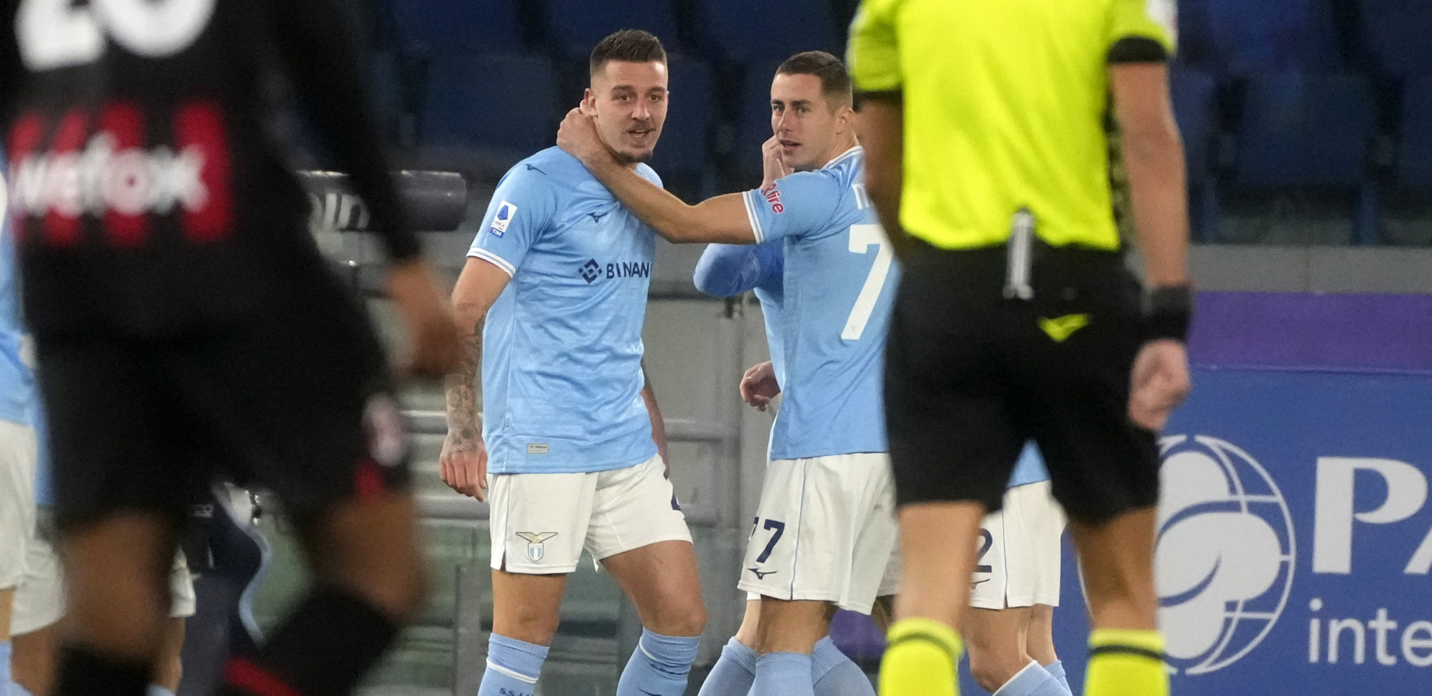 UNIŠTENJE ŠAMPIONA U RIMU Sergej najavio, Lacio spakovao četiri gola i izbacio Milan iz šampionske trke
