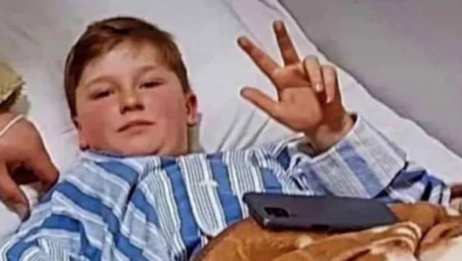 PRELEP GEST KAPITENA ZVEZDE Milan Borjan poklonio rukavice malom heroju sa Kosova i Metohije (VIDEO)