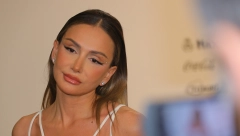 RODITELJSTVO Emina Jahović progovorila o vaspitavanju sinova pa priznala "STALNO LAŽEM DECU"