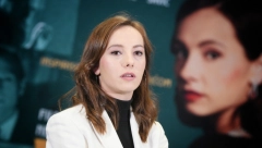 TRUDNA JOVANA STOJILJKOVIĆ Glumica čeka prvo dete sa kolegom!