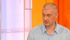 PAPA TEST UREDAN, A NA GRLIĆU OZBILJNE PROMENE Dr Jeremić upozorio da do raka može da dođe za samo šest meseci