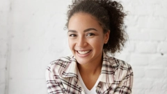 HOROSKOP ZA PETAK, 3. FEBRUAR Raku pomoć od starijeg kolege, Jarcu konflikti na poslu, Devici lep susret sa nekim iz prošlosti, Vodoliji dodatni izvor prihoda