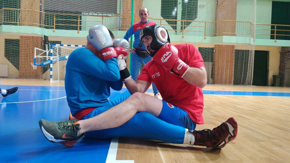 NAPRED SRBIJA Bokseri razbijaju na Zlatiboru, pucaju na medalje! (VIDEO)