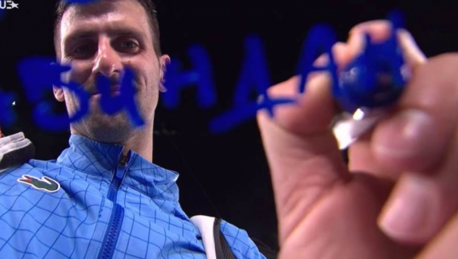 NISU HTELI DA SNIME NOLETOVU PORUKU Otkriveno šta je Đoković napisao na kameri, oduševiće celu Srbiju