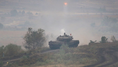 DANSKA I HOLANDIJA DONIRAJU UKRAJINI "LEOPARDE" Odluka Seula "zavisi od Rusije"
