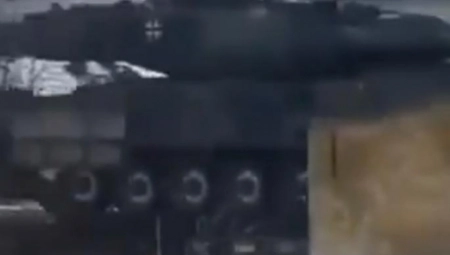 SNIMAK KRUŽI DRUŠTVENIM MREŽAMA! Započeta isporuka nemačkih tenkova i borbenih vozila? (VIDEO)