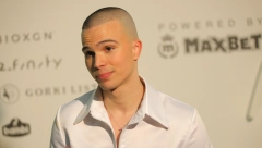 VOJAŽ OBJAVIO VRELU FOTKU NOVE DEVOJKE IZ SPAVAĆE SOBE Nije primetio da se vidi njena gola zadnjica! (FOTO)