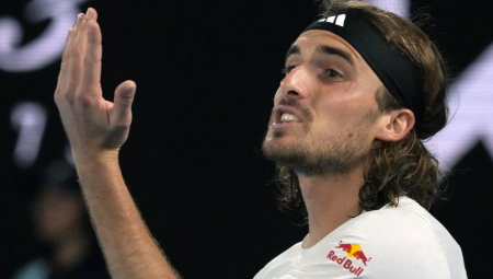 GRK ŠOKIRAO Cicipas: Nisam izlazio po dve nedelje iz sobe