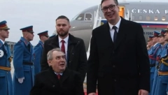 VUČIĆ DOČEKAO ZEMANA Predsednik Srbije ugostiće češkog predsednika u dvodnevnoj poseti (FOTO)
