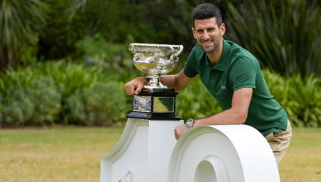 OMAŽ ĐOKOVIĆU Sve Novakove titule sa Australijan opena na jednom mestu (FOTO)