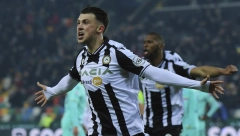 SRPSKO VEČE NA "ČIZMI" Lazović autor neobičnog pogotka, potencijalni reprezentativac Srbije sačuvao bod svom timu (VIDEO)