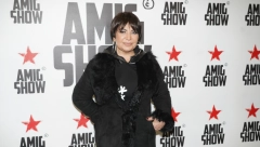 EVO ZAŠTO DANAS SVI KOMENTARIŠU STOJU Njen potez FRAPIO NACIJU, u sve umešana i Senidah, kakav HIT! (VIDEO)