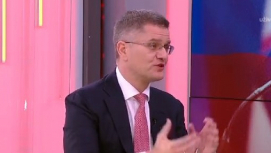 OVAKO JE JEREMIĆ LAGAO PRE SAMO DESET DANA "Napadaju me zbog rejtinga", a izgleda da ni ćorka nije daleko! (FOTO)