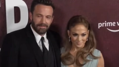 MILIONI LJUDI ŠOKIRANO GLEDAJU OVAJ VIDEO Džej Lo pogledom "iskasapila" Bena, on se pravda kao dete, a sve zbog jedne čaše!