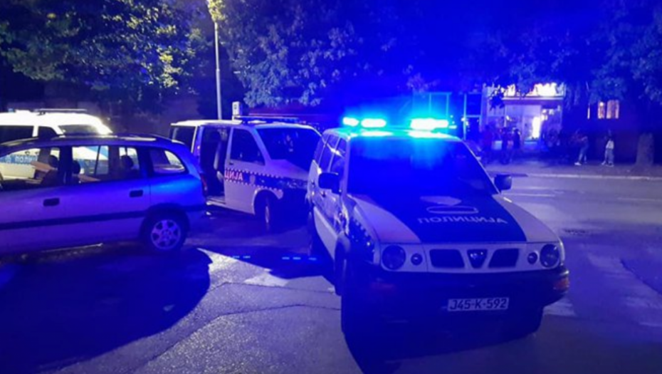 STRAVIČNA SCENA U KOTOR VAROŠU! Muškarac se razneo bombom: Ubio se u blizini porodične kuće?