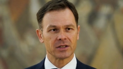 "ZA NASILJEM UVEK POTEŽU GUBITNICI" Mali: Oštro osuđujem današnje neparlamentarno ponašanje poslanika