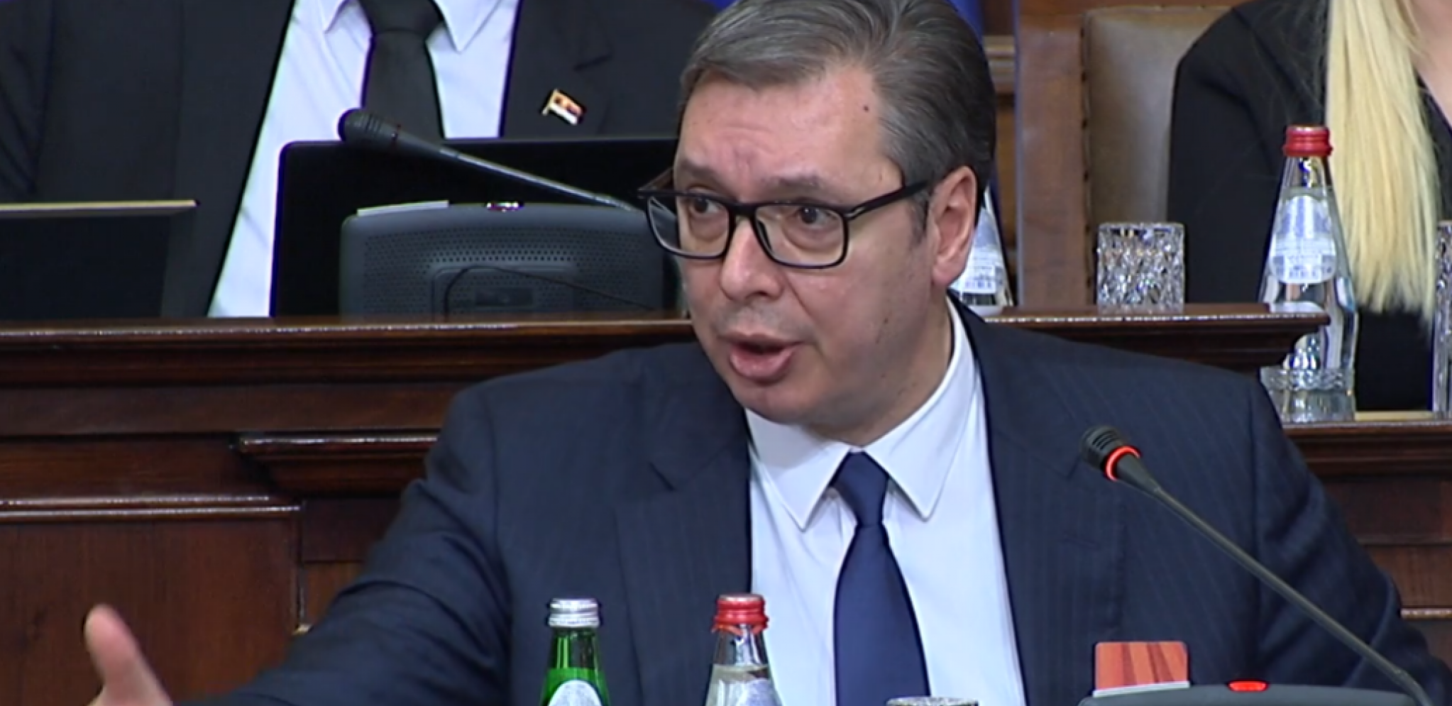 "SRAMNO JE BILO OVO JUČE!" Vučić o jučerašnjem incidentu opozicije: "Koliko se obradovao Kurti i njegovi mediji vašim ponašanjem"