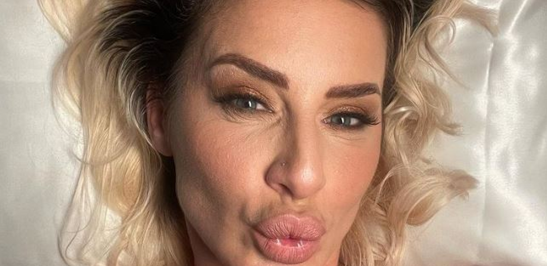MILICA DABOVIĆ PRE OPERACIJA NIJE ISTA OSOBA KAO DANAS Isplivala prava slika, evo kako je zapravo izgledala (FOTO)