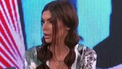 POTRESNA ISPOVEST JOVANE NOVAKOVIĆ ŠMIZLE! "Udario me je laktom u stomak i ubio bebu", pevačica slomljena priča o najvećem životnom gubitku, detalji će vas zgroziti