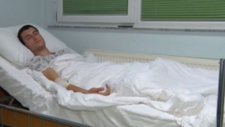 DRŽAVA ODMAH REAGOVALA! Srbija će obezbediti advokata za Bobana Đuzića kojeg su izboli Albanci