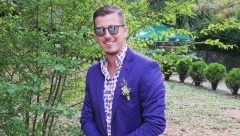 PEVAČ OBJAVIO PRVU SLIKU IZ PORODILIŠTA Dobio treće dete i puca od sreće: "Velika su dela tvoja, Gosopode"