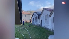 UGAŠEN POŽAR U BUKOVCU U fabrici izgorelo više od 1.000 kvadrata magacina (VIDEO)