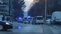 VELIKA PUCNJAVA U ČAČKU Muškarac ispalio nekoliko hitaca iz puške u drugog, povređeni čovek ležao na sred ulice