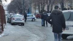 NEBOJŠA IZ ČAČKA RANJEN U STOMAK I GLAVU Slobodan iz puške pucao u kolegu zbog svađe na poslu