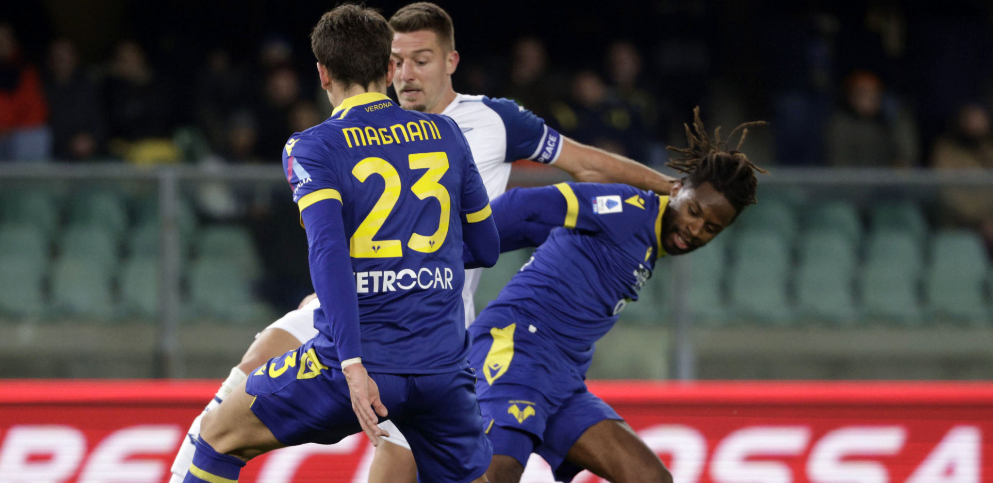 SRPSKI DERBI U ITALIJI BEZ POBEDNIKA Lazović asistirao i pogodio stativu