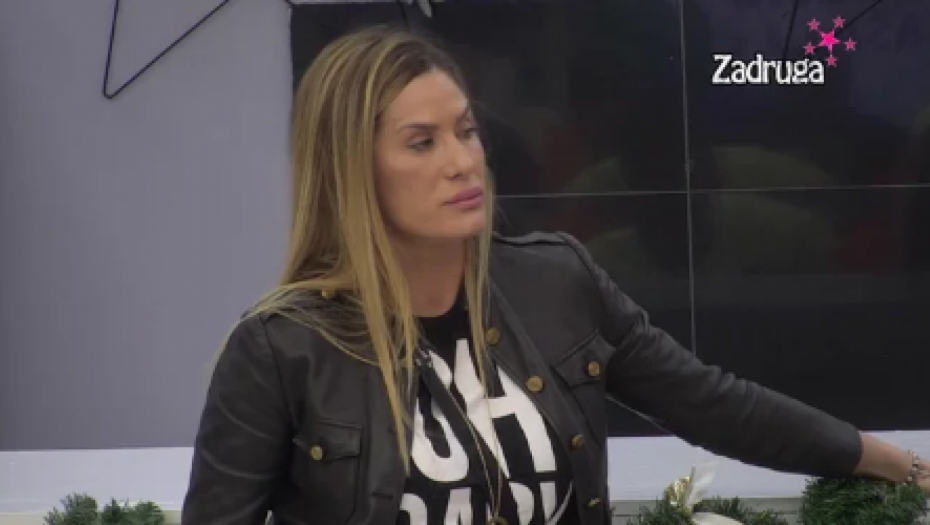 IZBOLA ZVEZDANOVU ŠVALERKU NOŽEM? Anina drugarica iznela jezive tvrdnje: OPTUŽILA ĆURČIĆEVU ZA POKUŠAJ UBISTVA!