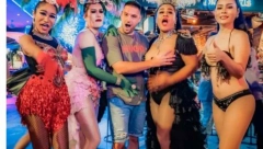 U ZANOSU SA TRANVESTITOM Popularni pevač vatao gole grudi, pa dopsutio muškarcu da ga pipa po međunožju (FOTO)