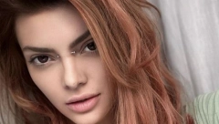 ELA DVORNIK POTVRDILA RAZVOD Pukla ljubav sa 13 godina starijim Englezom