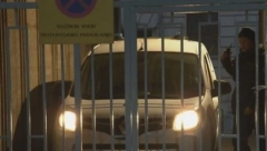 DEVOJKA KOJU JE OTAC SILOVAO RODILA ĆERKU: Napustila hraniteljsku porodicu, pa doživela pakao