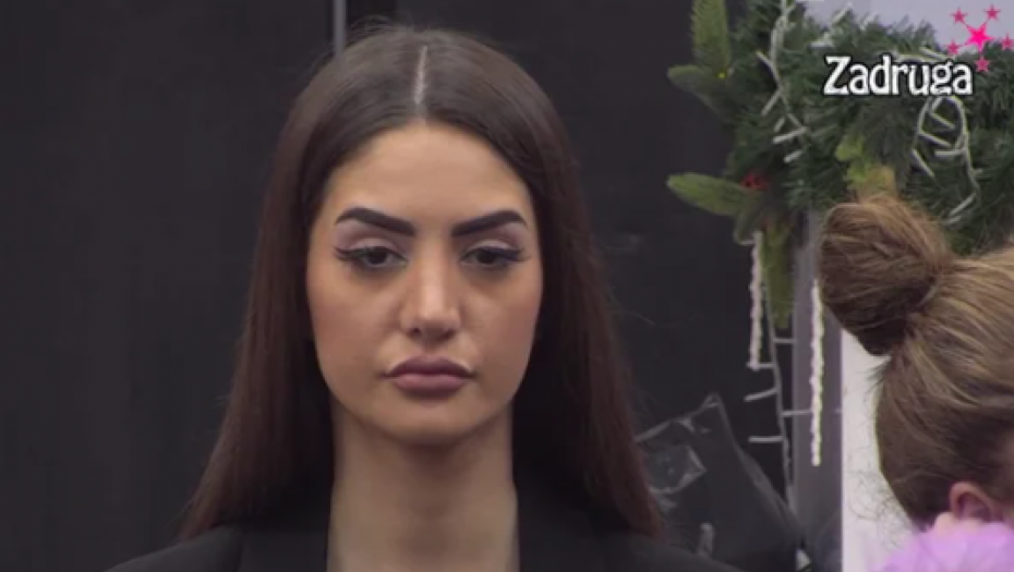 NIJE SVESNA DA NEMA GDE DA SE VRATI Anđelini roditelji hteli da je izvedu iz rijalitija za OVU SUMU NOVCA