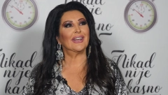 POGLEDAJTE KAKO IZGLEDA LUKSUZNA KUĆA RODITELJA DRAGANE MIRKOVIĆ Važi za jednu od najlepših u Kasidolu, detalji će vas ostaviti bez daha (FOTO)