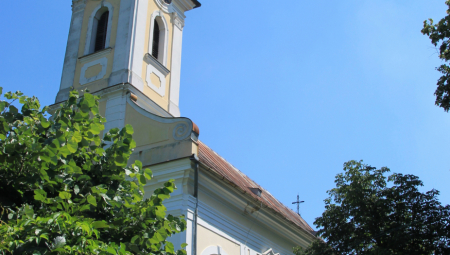 PIPKAO DEVOJČICU i GOVORIO JOJ DA "ŽENE TO VOLE" Optužni predlog za sveštenika iz Bele Crkve