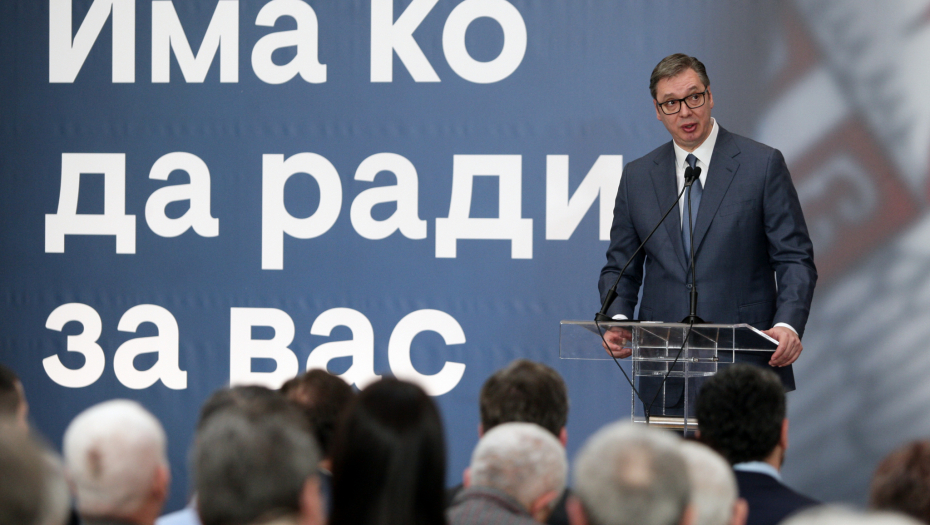 PREDSEDNIK VUČIĆ Penzioneri su nepogrešivo uvek na strani svoje države (FOTO)