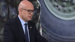 BOŠKO OBRADOVIĆ "PAO S MARSA" Njegova izjava nasmejala, pa zabrinula ministra odbrane Miloša Vučevića