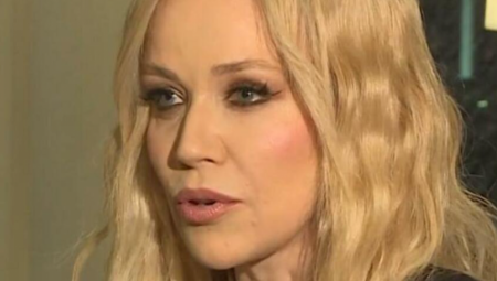 JELENA ROZGA RAKINULA VERIDBU! Svi u šoku, sa poznatim muškarcem je bila na korak do venčanja, a onda se desilo ovo