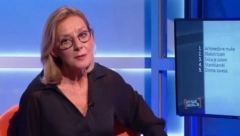 OLJA BEĆKOVIĆ SMISLILA TEORIJU PO KOJOJ JE SPS-ov PORNO POSLANIK IZ SKUPŠTINE ZAPRAVO ŽRTVA I TIME GA ODBRANILA?! (VIDEO)