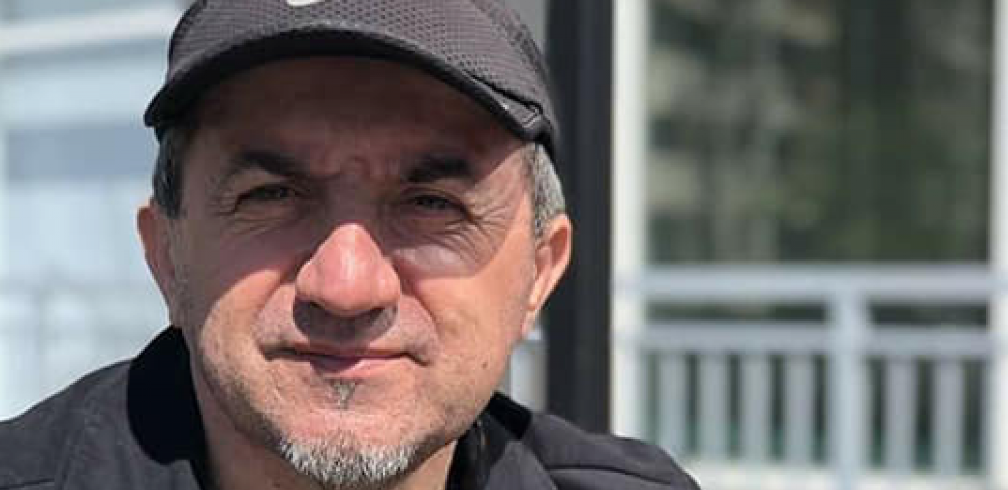 Čeda Čvorak objavio sliku iz mladosti Komentari su se samo nizali "NI SADA TI NIŠTA NE FALI" (FOTO)