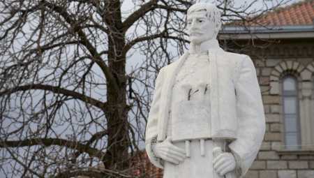 SRETENJE SLAVIMO, JUNAKA SE SEĆAMO! Alo! u Orašcu, kolevci srpske državnosti gde je Karađorđe podigao Prvi srpski ustanak