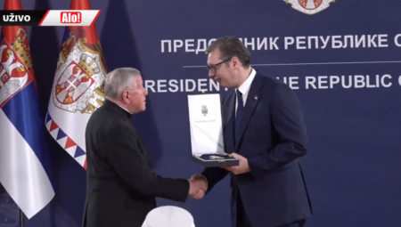 HOČEVAR PRIMIO ORDEN ZASTAVE PRVOG STEPENA "Zahvalnost uz želju da sarađujemo tako da sam život postane praznik"