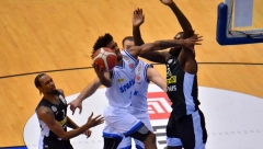 PARTIZAN JE PRVI POLUFINALISTA KUPA RADIVOJA KORAĆA Crno-beli deklasirali Spartak, čeka se Zvezda