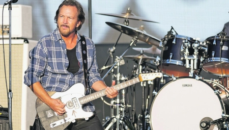 ČUVENI BEND POMAŽE ŽRTVAMA ZEMLJOTRESA! Veliko srce rokenrola