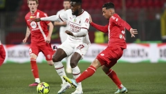 MILAN PREŽIVEO "KOMŠIJSKI" OKRŠAJ "Rosoneri" slavili i nastavili trku za Ligom šampiona